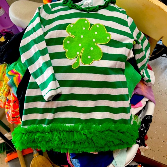 Holiday clothing set girls 6-8